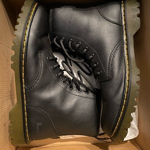 Dr. Martens Awley Boot